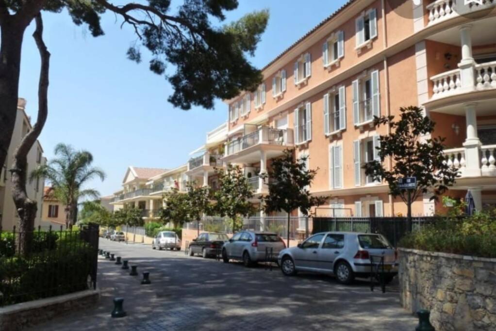 Appartement T3 Agreable, Proche Centre Et Plage. Carqueiranne Ngoại thất bức ảnh